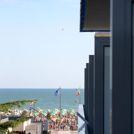 Hotel Montreal Bibione Buitenkant foto